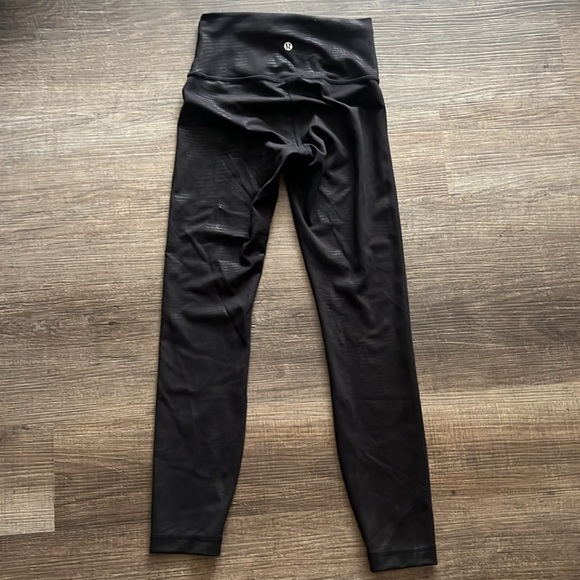 Lululemon Wunder Train | Size 4 - Picture 3 of 4
